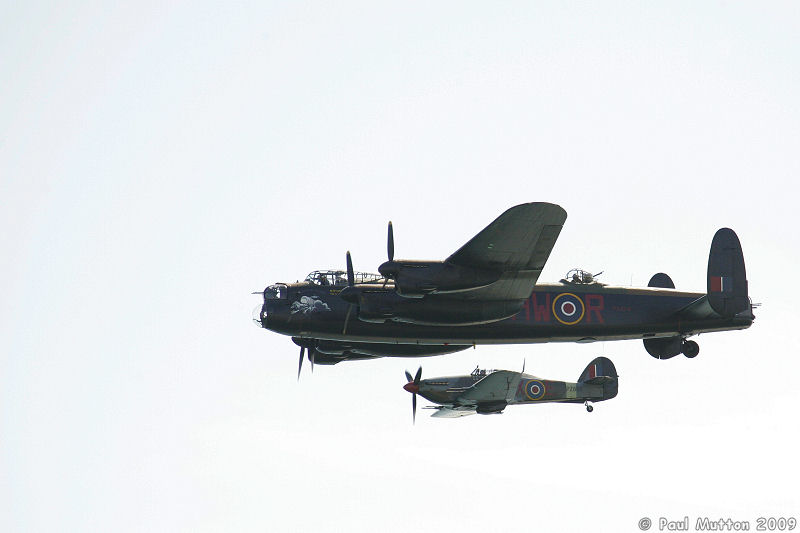  A8V7273 Hurricane and Lancaster bomber